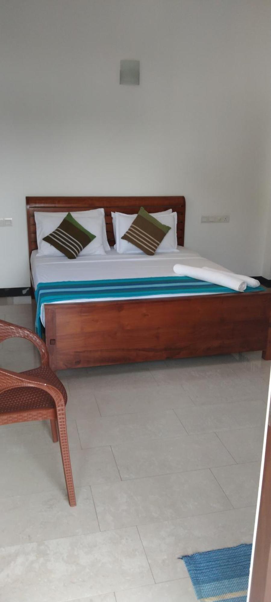 Pick & Go White House Bed & Breakfast Negombo Eksteriør bilde