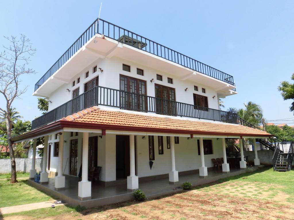 Pick & Go White House Bed & Breakfast Negombo Eksteriør bilde