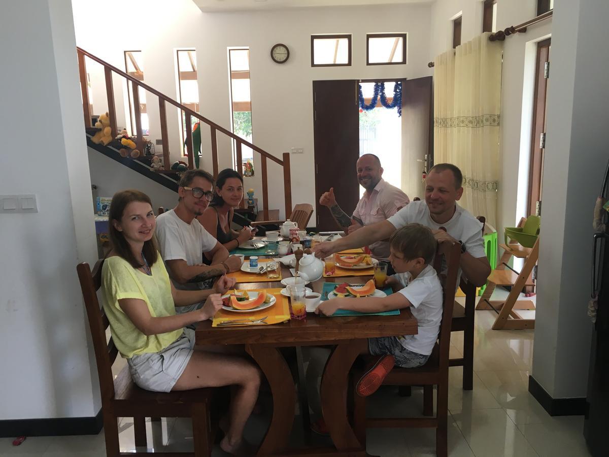 Pick & Go White House Bed & Breakfast Negombo Eksteriør bilde