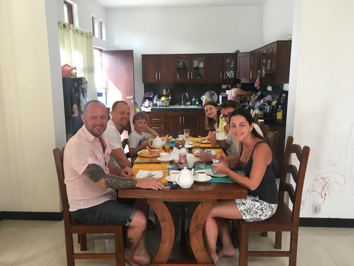Pick & Go White House Bed & Breakfast Negombo Eksteriør bilde