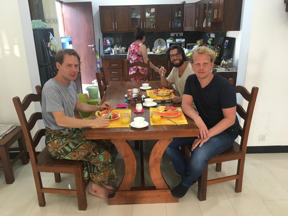 Pick & Go White House Bed & Breakfast Negombo Eksteriør bilde