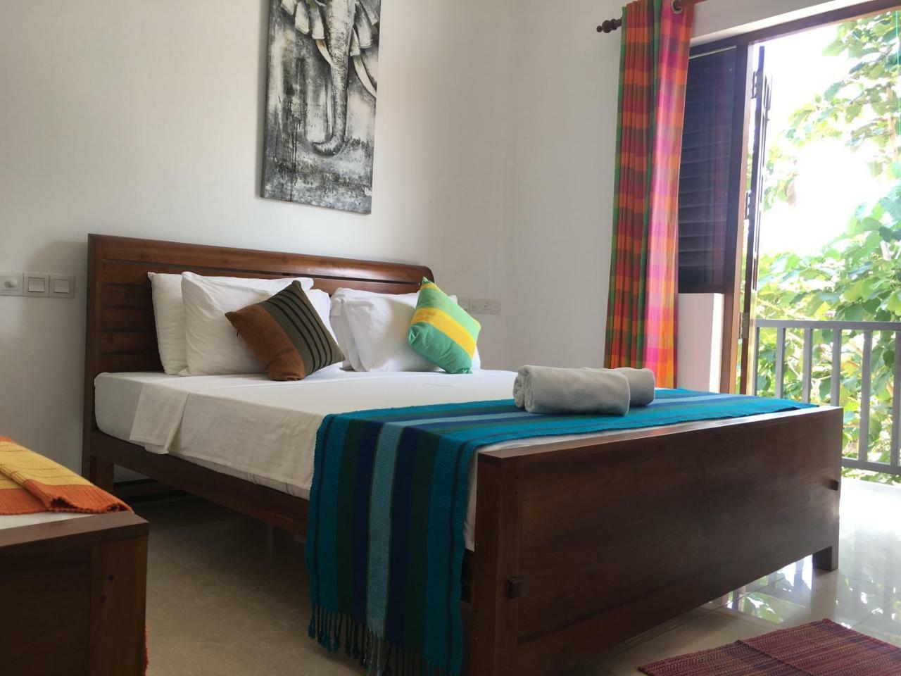 Pick & Go White House Bed & Breakfast Negombo Eksteriør bilde