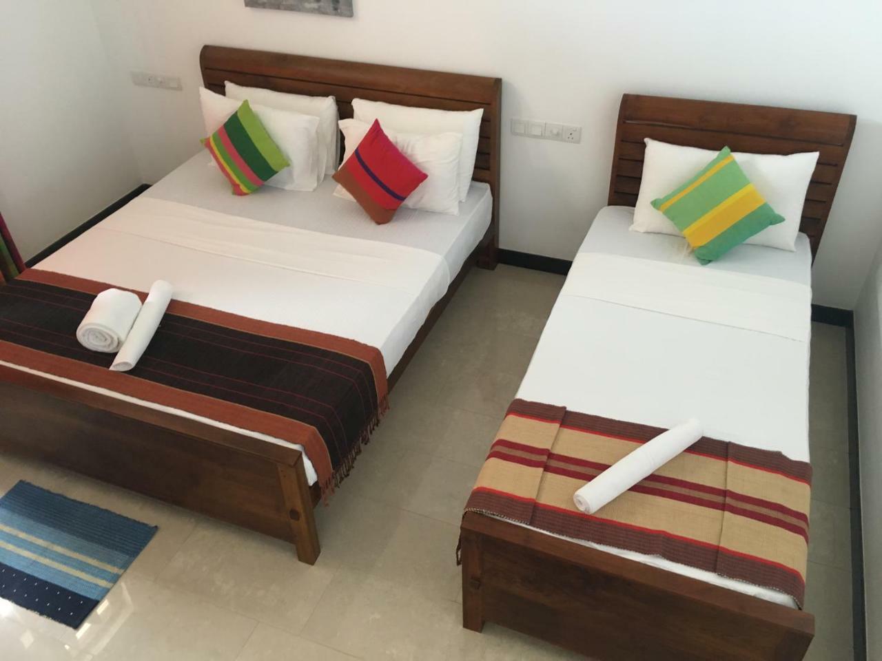 Pick & Go White House Bed & Breakfast Negombo Eksteriør bilde